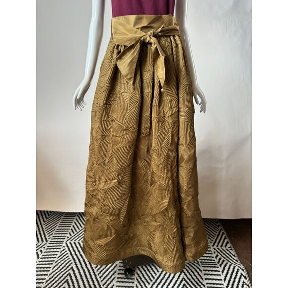 Vintage USA Gold Full-Length Skirt size 8 With Bow Waist & Textured Pattern Poly - Picture 11 of 16